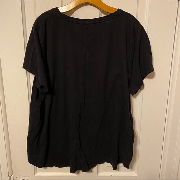 Believe in Yourself V Neck Tee - Picture 6 of 6